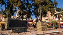 AYVALIKTA ATATÜRK BÜSTÜNE ÇİRKİN SALDIRI - haberi